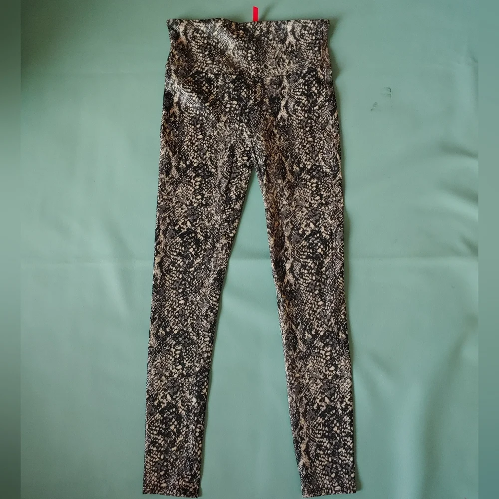 SPANX Faux Leather Snake Shine Leggings